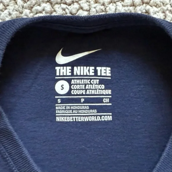 🐰 Nike | LIKE NEW!! Pitt Navy T-Shirt - Picture 3 of 7